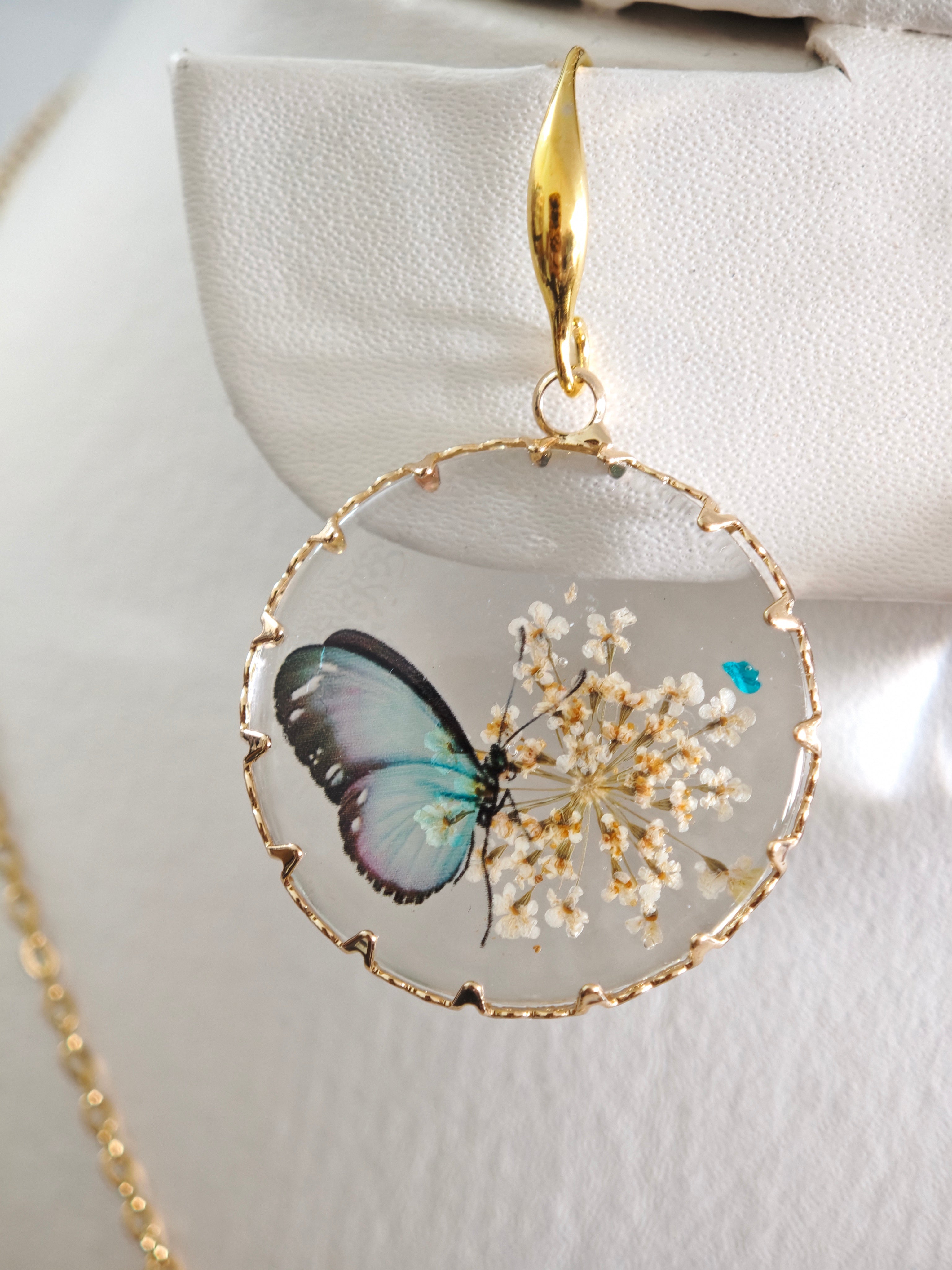 Sapraa Trends Unique Round Resin Earrings in Gold Mould with real flowers preserved in White