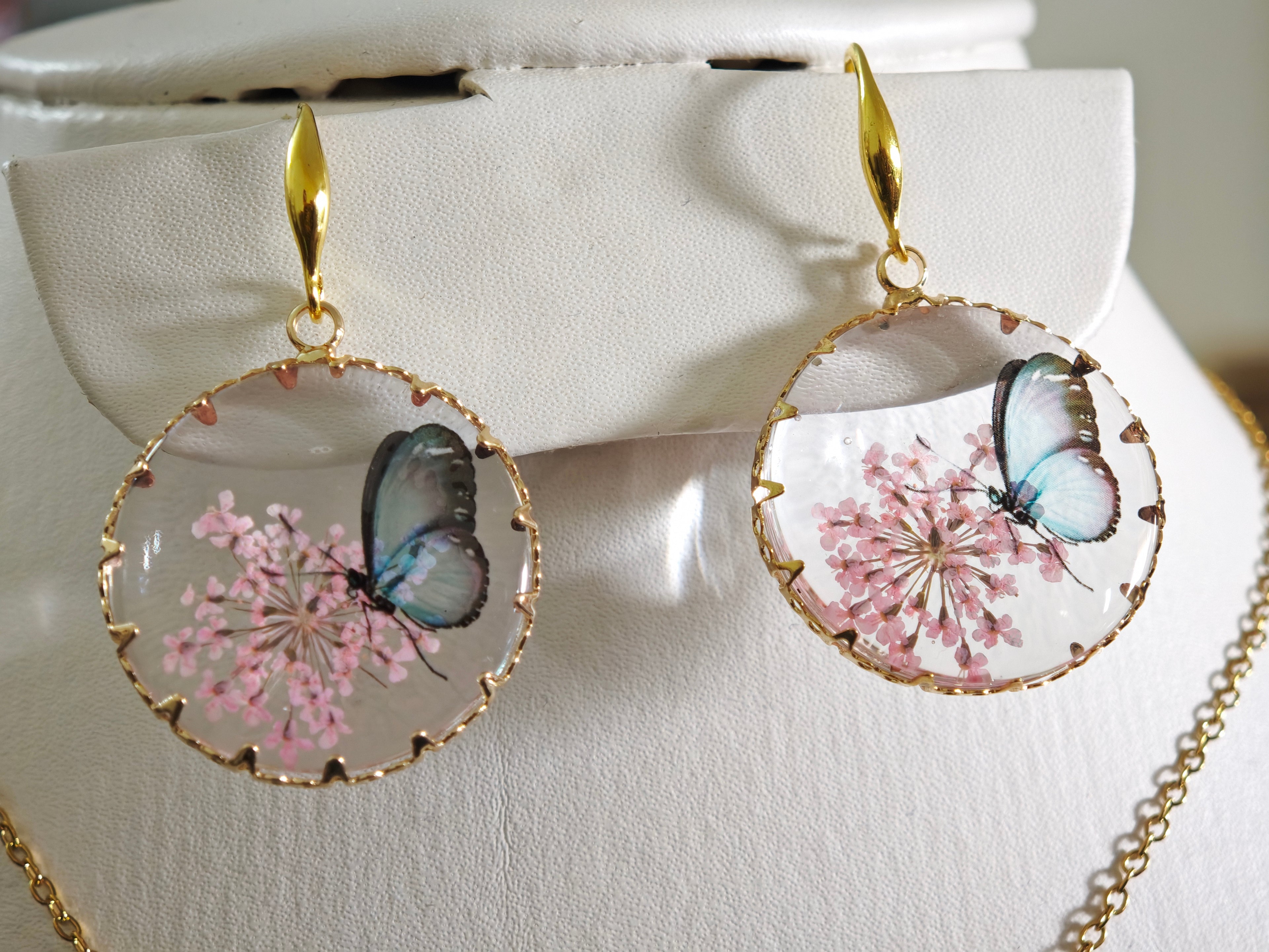 Sapraa Trends Unique Round Resin Earrings in Gold Mould with real flowers preserved in Pink and White