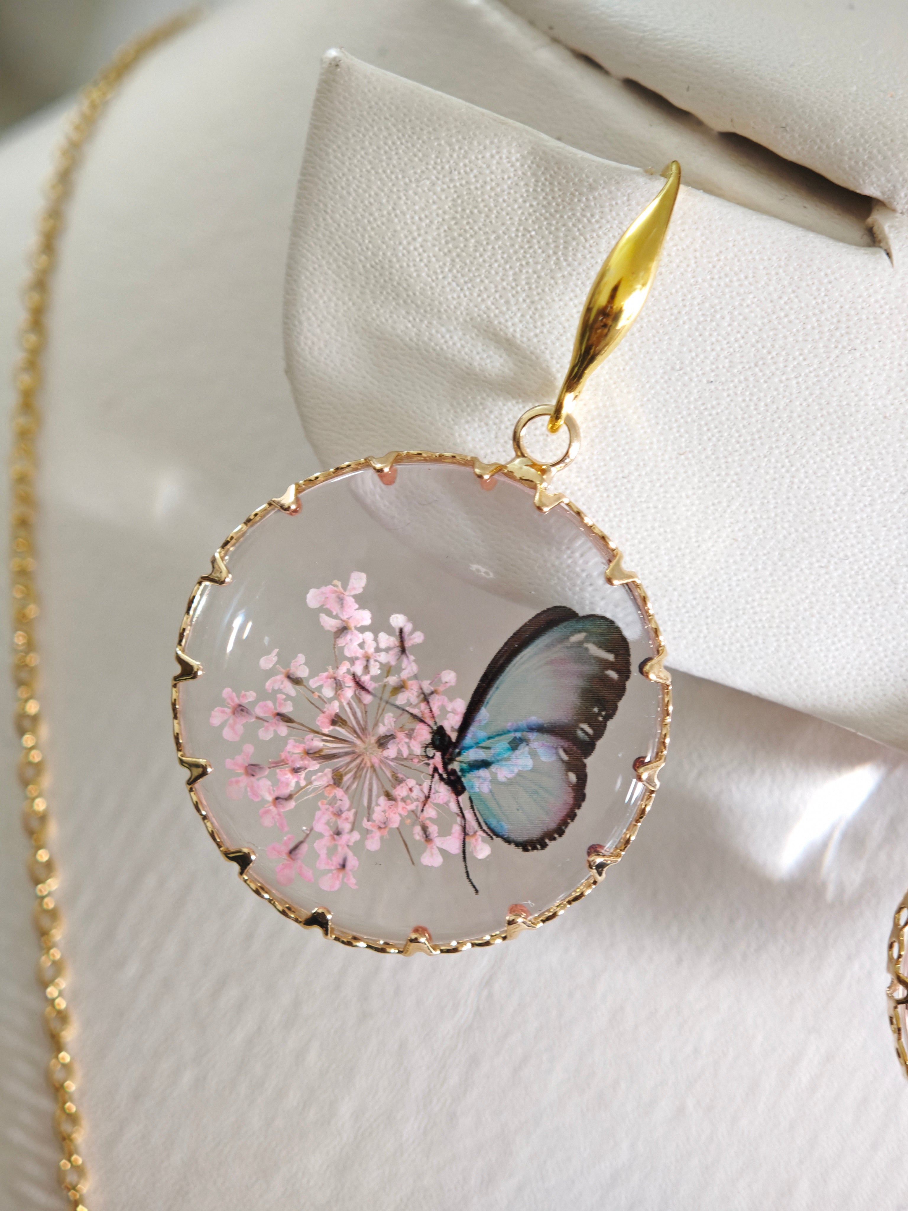 Sapraa Trends Unique Round Resin Earrings in Gold Mould with real flowers preserved in Pink and White